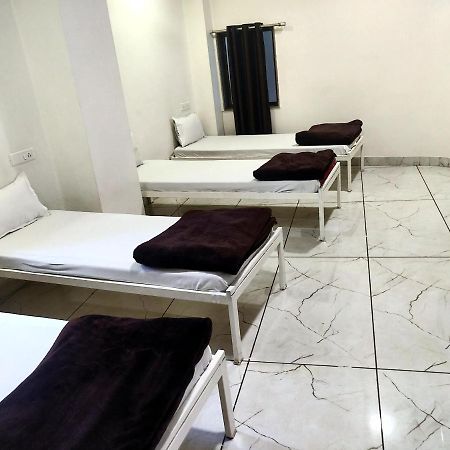 Hotel Milan Ahmedabad Ngoại thất bức ảnh