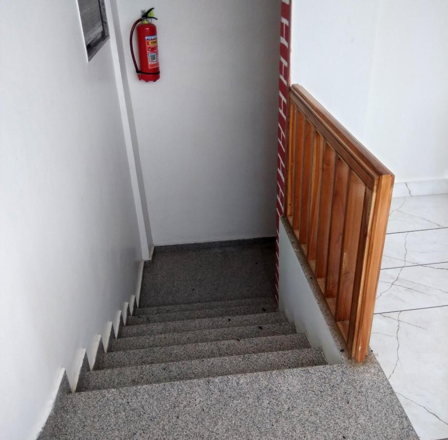 Hotel Milan Ahmedabad Ngoại thất bức ảnh