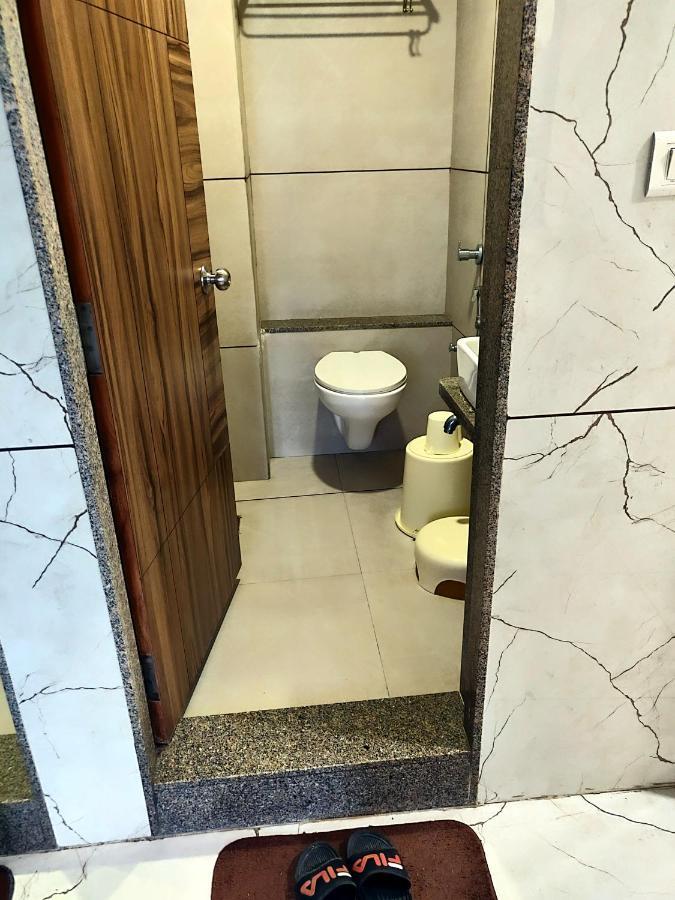 Hotel Milan Ahmedabad Ngoại thất bức ảnh