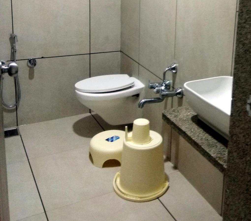 Hotel Milan Ahmedabad Ngoại thất bức ảnh